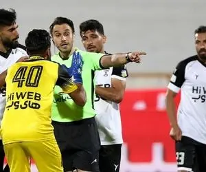 چرا داور بازی استقلال و هوادار خوش‌شانس بود؟