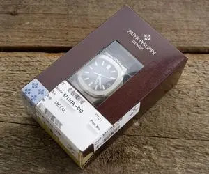 ساعت پتک فیلیپ میرسلیم روی مچ دست لیونل مسی