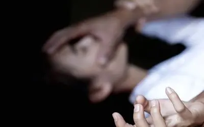 از سرقت گوشی تا تعرض وحشتناک / ماجرای هولناک دختر ۲۰ ساله / طعمه گذاری با آبمیوه