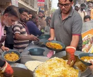 غذای خیابانی؛ ببینید این جمعه بریانی چیه که مردم تو پاکستان اینطور دیوانه آن هستند