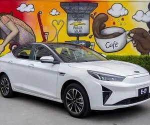 شرایط فروش خودروی نوبرانه جک؛ EJ7+ در بازار چند؟