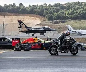 موتور و  ماشین مسابقه تسلا و جت شخصی مسابقه سرعت گذاشتن تسلا از آخر اول میشه