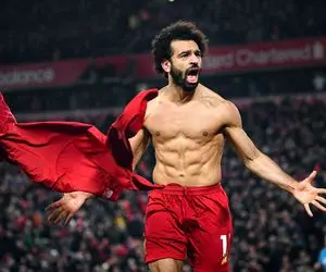 محمد صلاح تمدید کرد و لیورپولی ماند