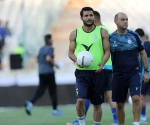 مدافع استقلالی به تراکتور پیوست