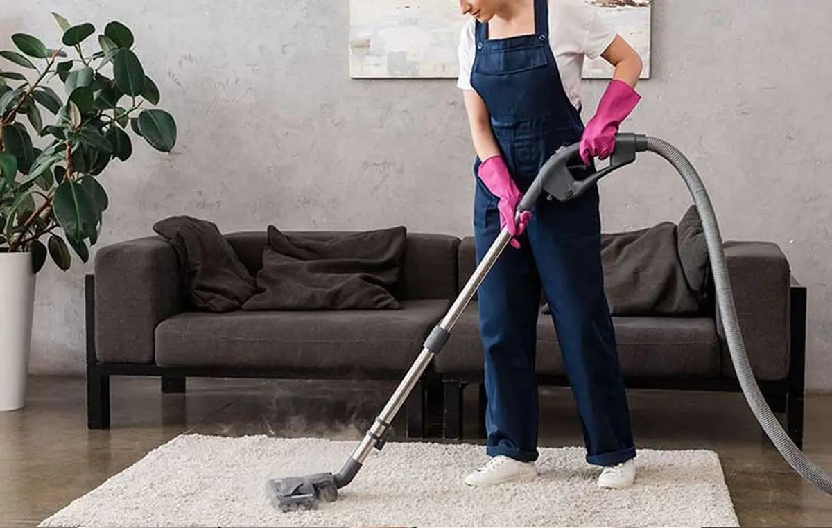 How-to-use-a-steam-cleaner-02