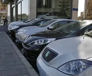 خودرو را قسطی به مردم بدهید تا بازار از رکود خارج شود