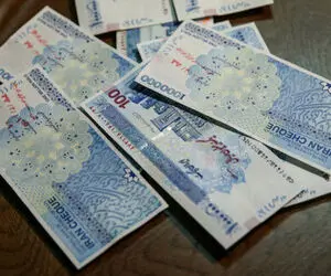 عیدی امسال کارمندان دولت چقدر است؟