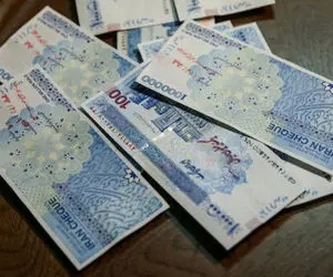 عیدی امسال کارمندان دولت چقدر است؟