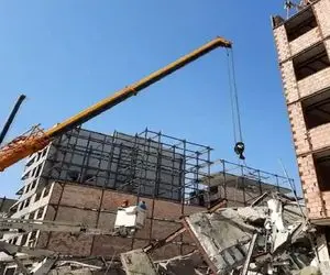 جدیدا جرثقیل ها پرواز میکنن و ساختمونا مثل لِگو پهن زمین میشن؛ ریزش ساختمانی دیگر