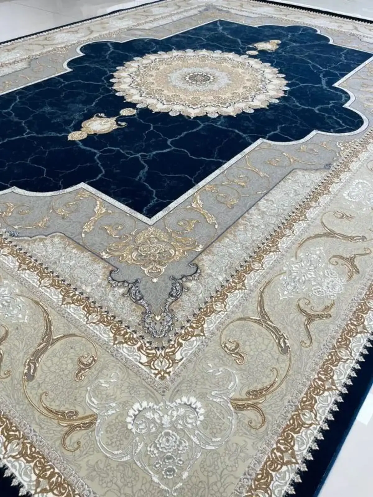 خوشگلترین فرش گل برجسته