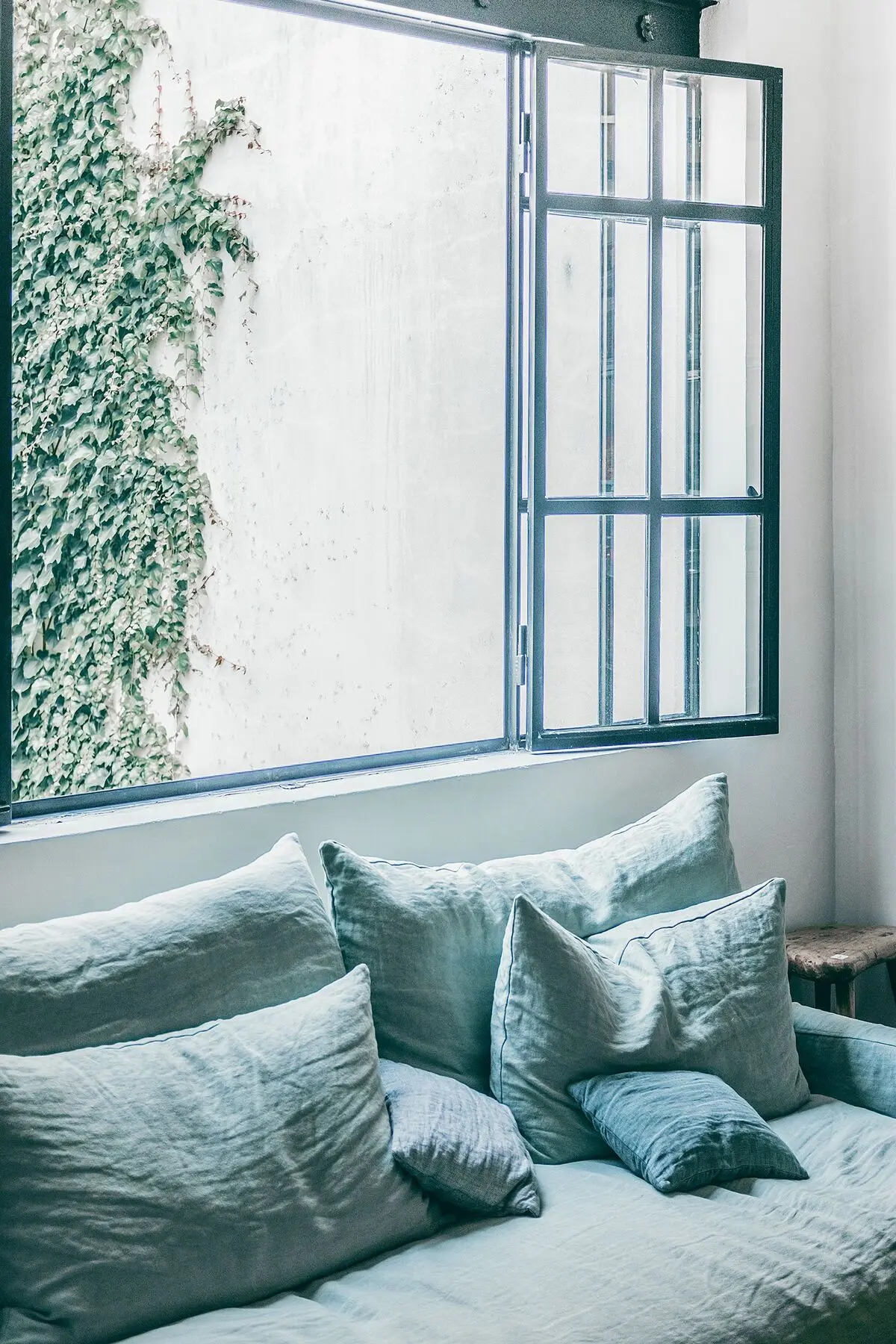 pexels-orlovamaria-4947736