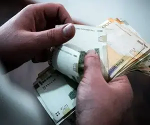 کاهش حیرت‌آور قدرت خرید کارگران/ دستمزد ۱۴۰۴ کارگران ۴ میلیون تومان افزایش می‌یابد؟