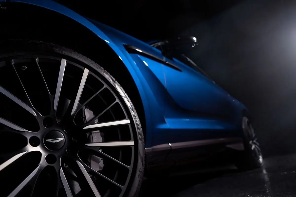 aston-martin-dbx-707-119-1643236092