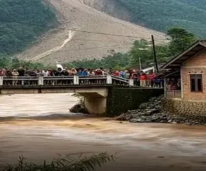 معماری طبیعت؛ مرد رو پل هوتوتو شدن
