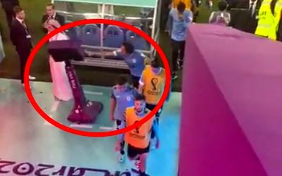 (ویدئو) ستاره تیم اروگوئه تلویزیون VAR را شکست!