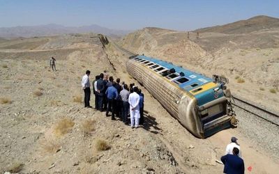 جزئیات خارج شدن قطار مشهد به یزد از ریل؛ علت چیست؟