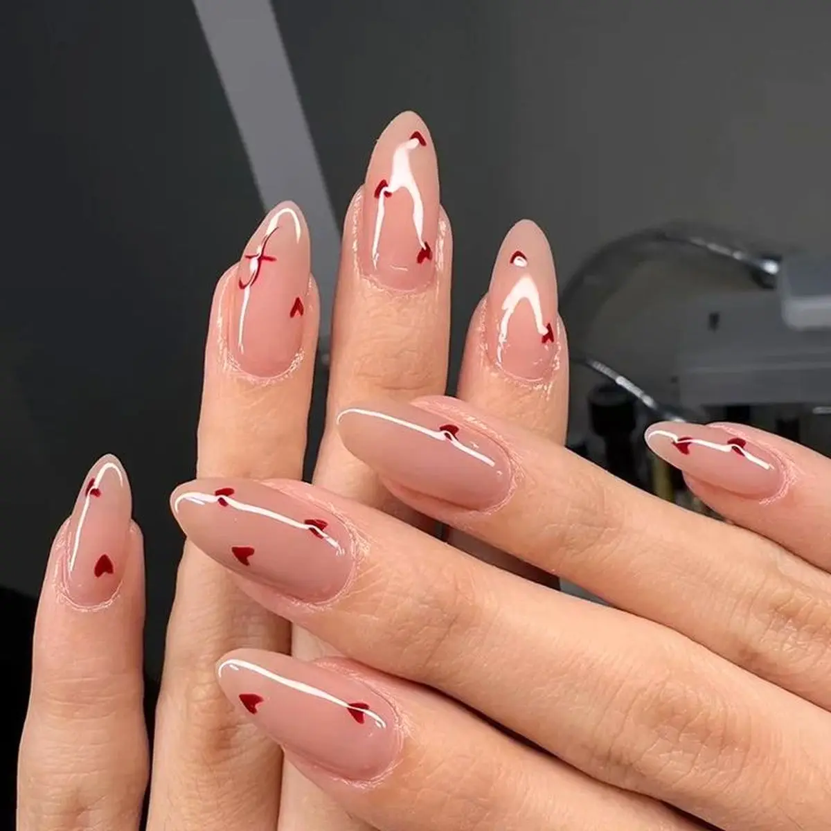 Nail design for Valentine (1)-akkz4jg2