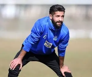 گزینه نقل و انتقالاتی استقلال و سپاهان در تیمش ماندنی شد