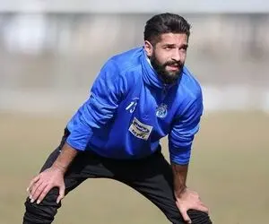 توافق استقلال با دو مدافع