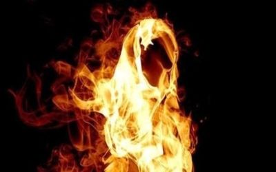 بلاگر معروف جسد شوهرش را در بیابان به آتش کشید!