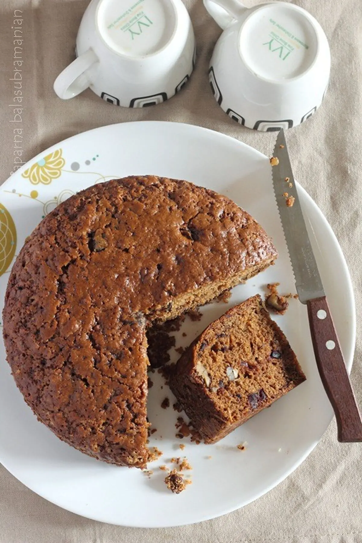 طرز تهیه کیک سیب و گردو 