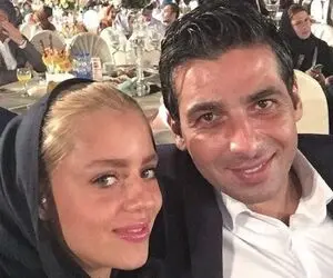 آواز هنرمندانه؛ حمید گودرزی تو جمعی که هیشکی جیکش در نمیومد واسه مهمون ویژه آهنگ خوند