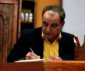 آواز اصیل؛ شعرخوانی استاد کاکاوند با صدای بهشتی و نابش/ شعر بهبهانی رو چه خوب میخونه