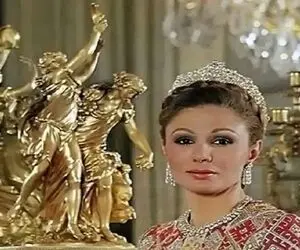 سفر به ایام قدیم سال 1337؛ شیطنت های مهلک و افسونی فرح در دورانی جوانی