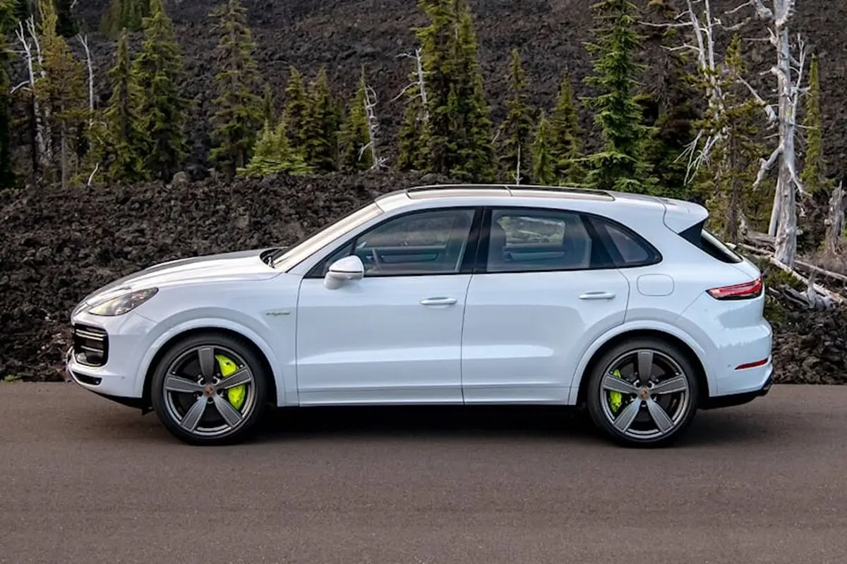 image-porsche-launching-three-row-suv