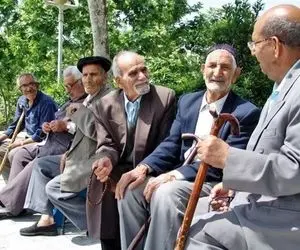 کدام بازنشستگان می‌توانند برای وام تامین اجتماعی ثبت نام کنند؟