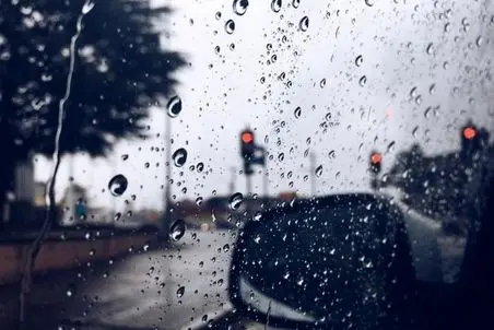 آواز احساسی؛ این آهنگ جون میده واسه دور دور با ماشین تو هوای دونفره بارونی پاییز 