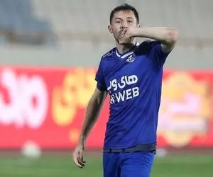 مدافع کروات استقلال در راه تهران