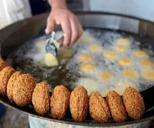 آشپزی حرفه ای؛ طرز تهیه فلافل با یه نکته طلایی واسه اینکه خشک و سفت و خمیر نشه