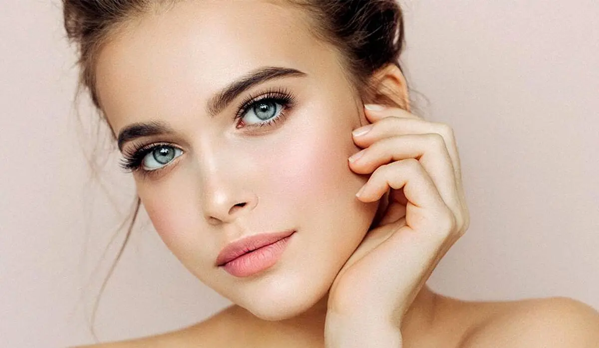 چی بخورم پوستم برق میوفته؟