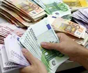 قیمت دلار و یورو در صرافی ملی؛ امروز دوشنبه 23 فروردین 1400