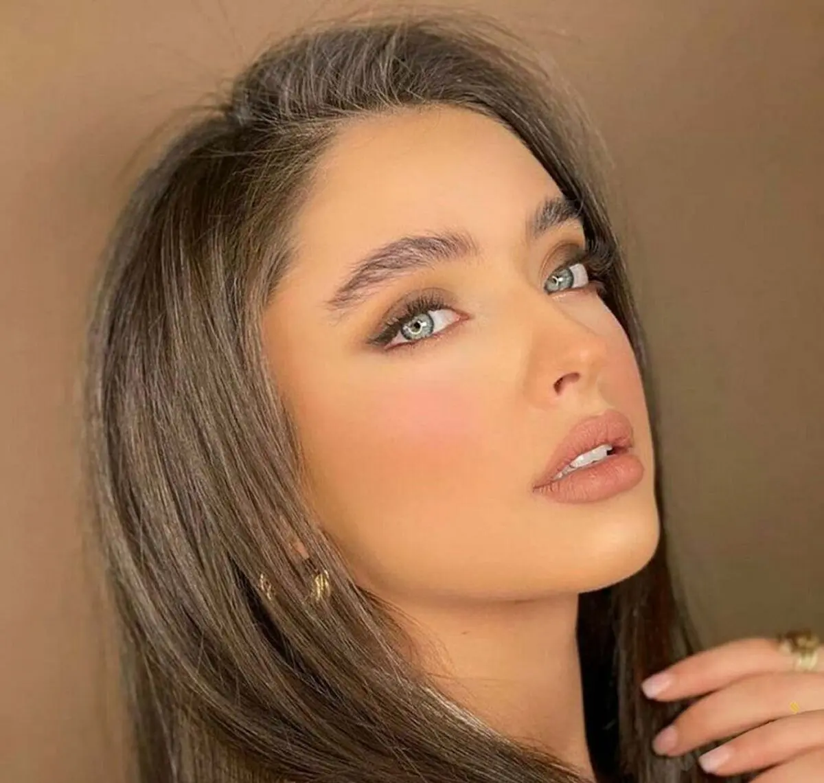 آرایش ابرو
