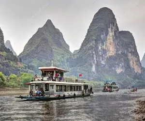 شگفتی های طبیعت؛ رودخانه لی زیباترین رودخونه چین که جزء ۱۰ جاذبه برتر آبی دنیاست