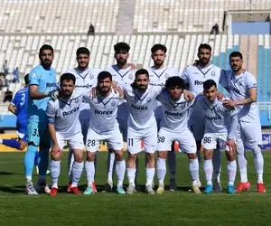 (عکس) پوستر باشگاه ملوان با کنایه به خط سفید اینترنتی