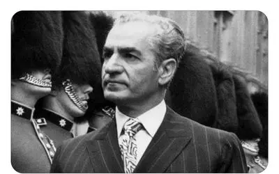 سفر به ایام قدیم ندیم؛ گشت گذار شاه عزل شده با اسب در روستای پدری