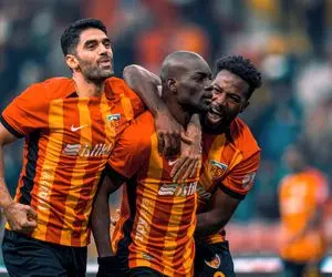 علی کریمی: مورینیو برایم اهمیت خاصی نداشت