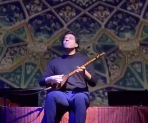 آواز ماندگار؛ سهراب پورناظری مثل فرفره آهنگ میزنه ملت هاج و واج موندن از تو حس رفتنش