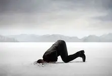 اگه مثبت‌اندیشی و نواقص رو نمی‌بینی احتمالاً در تله انکار افتادی و این ناتوانت میکنه