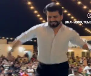 آواز شاد؛ مرد رفت رو سن جوری بپر بپر کرد انگار زیر پاش زغال آتیشی گذاشتن رو دور تنده