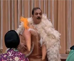 آواز شادانه؛ عمو رشید آهنگ خوندنشم خنده داره مجری ها هاج و واج موندن