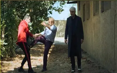 سکانس خندان/عطاران با شیطان درگیر میشه و گولشو نمیخوره عزرائیل کمکش میکنه