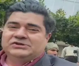آواز خیابانی؛ سالا عقیلی تو تجریش داشت راه می رفت بند موزیک دید رفت باهاشون خوند