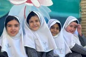 آواز پرانرژی؛ پایکوبی هماهنگ دخترای ابتدایی با آهنگ چاووشی که ذوق کردن بیا و ببین