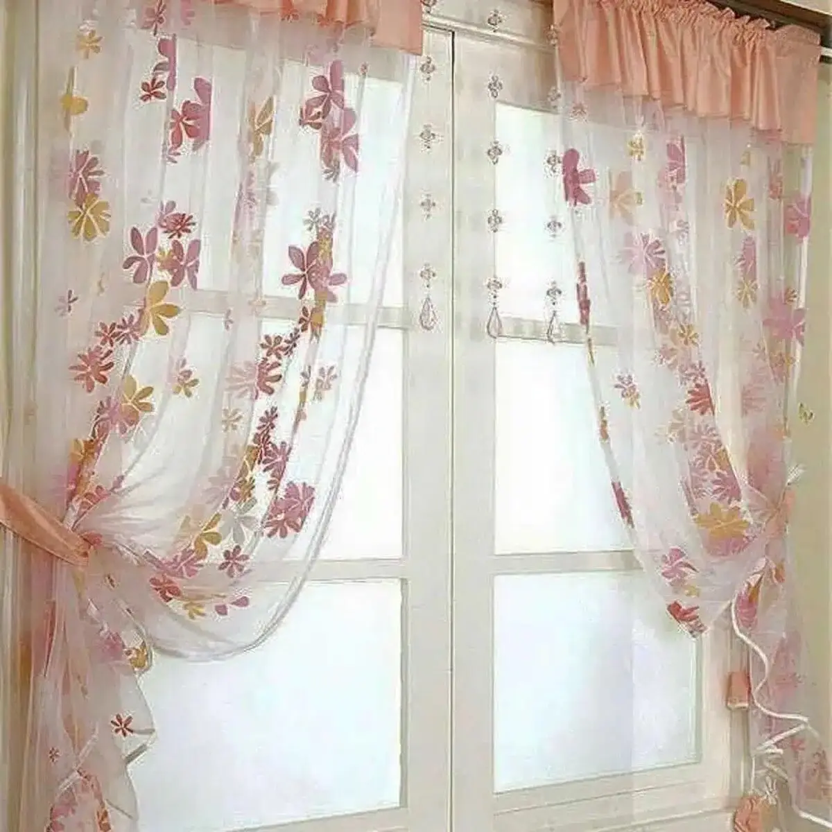 پرده برا  پنجره کوچک
