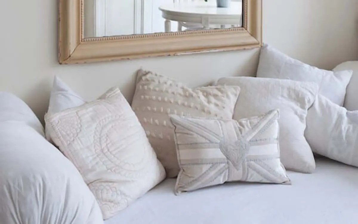 making-a-room-look-bigger-1-32