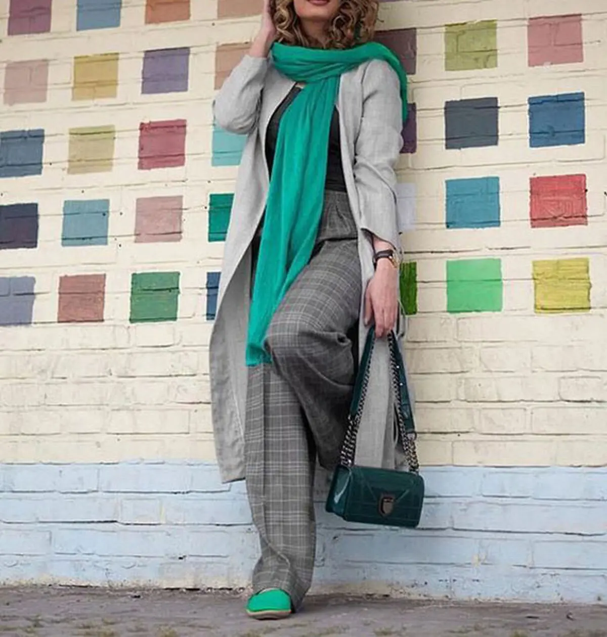 Set-of-gray-coat-with-pants